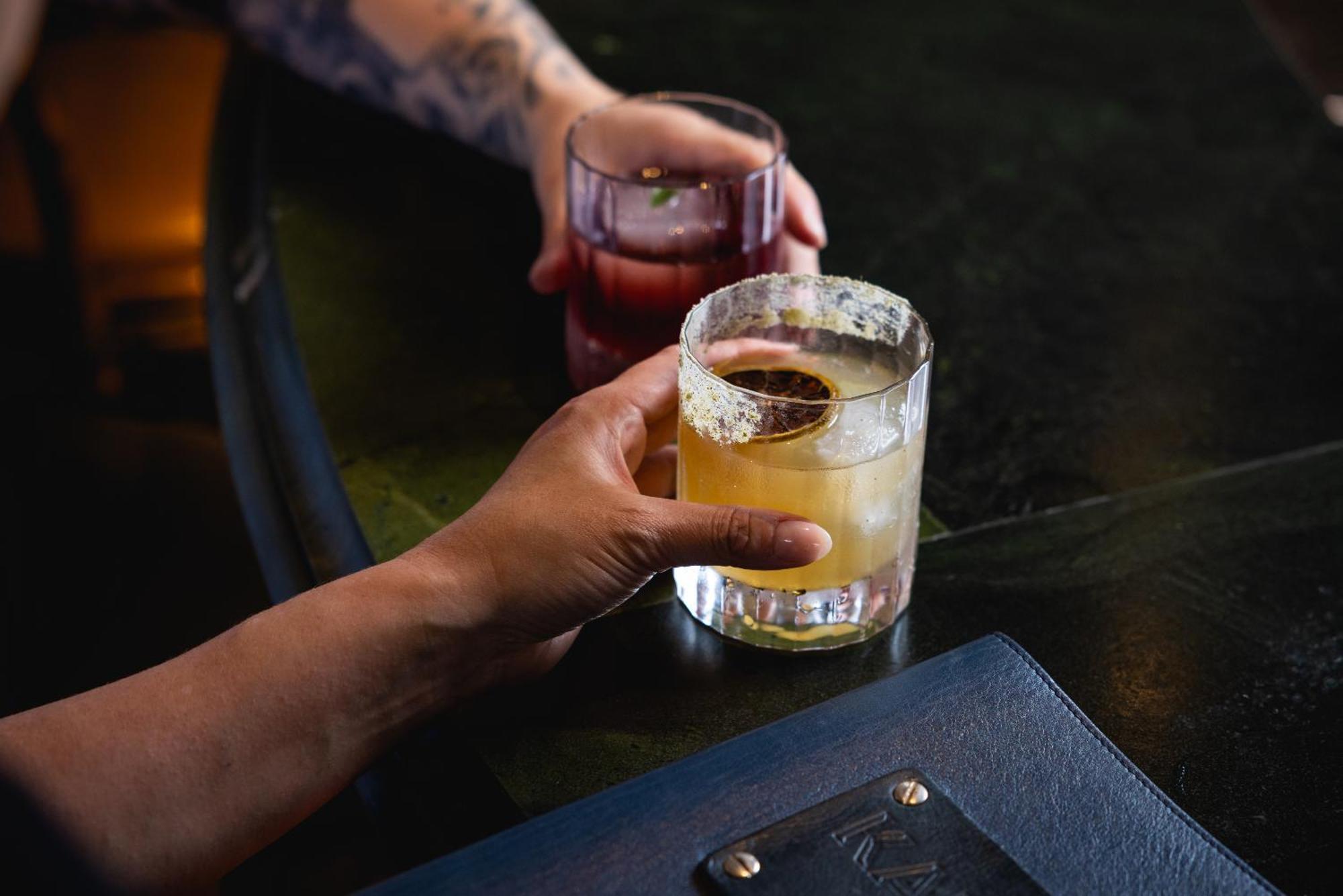 Ovolo The Valley Брисбен Экстерьер фото A whiskey sour