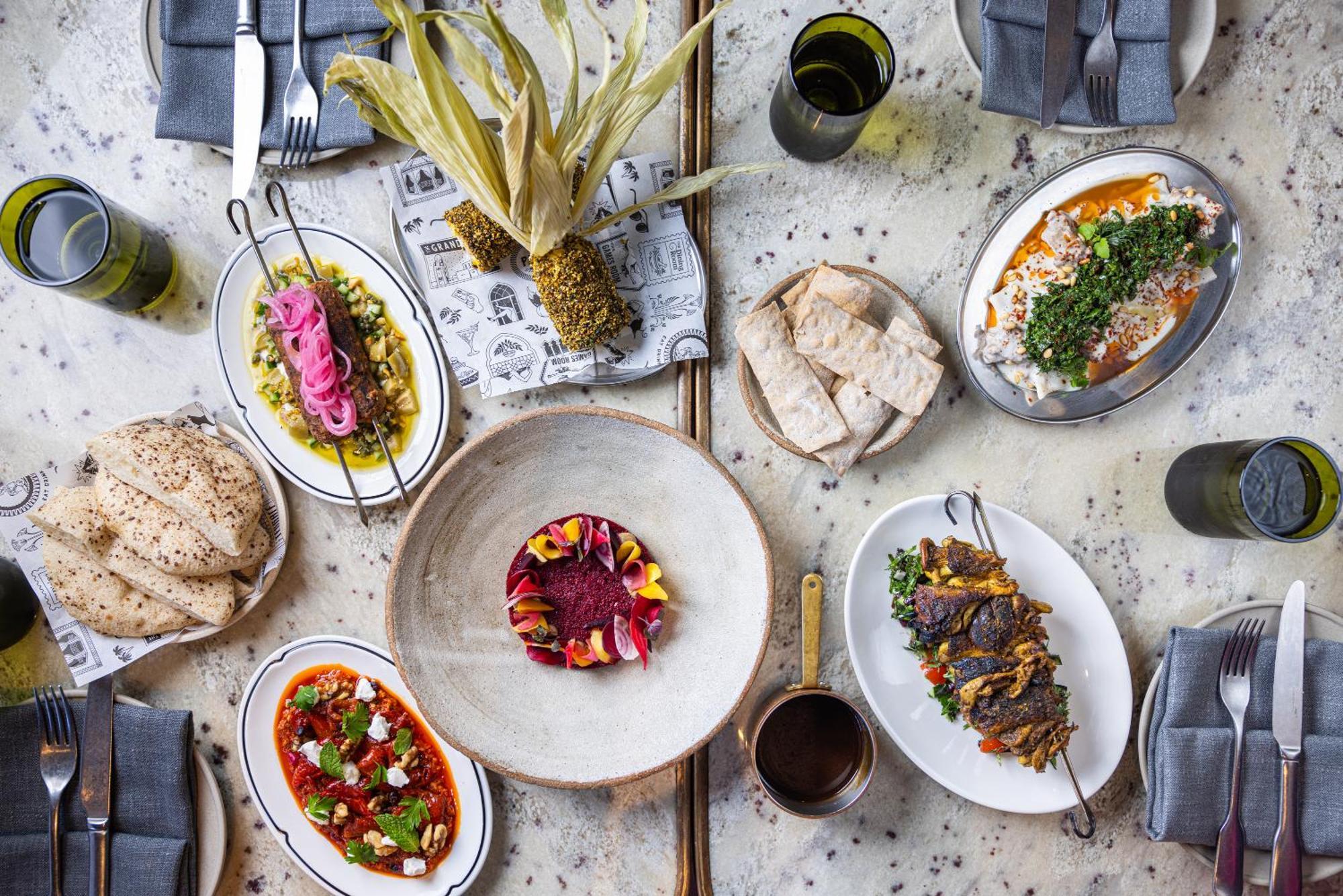 Ovolo The Valley Брисбен Экстерьер фото Dishes at the restaurant