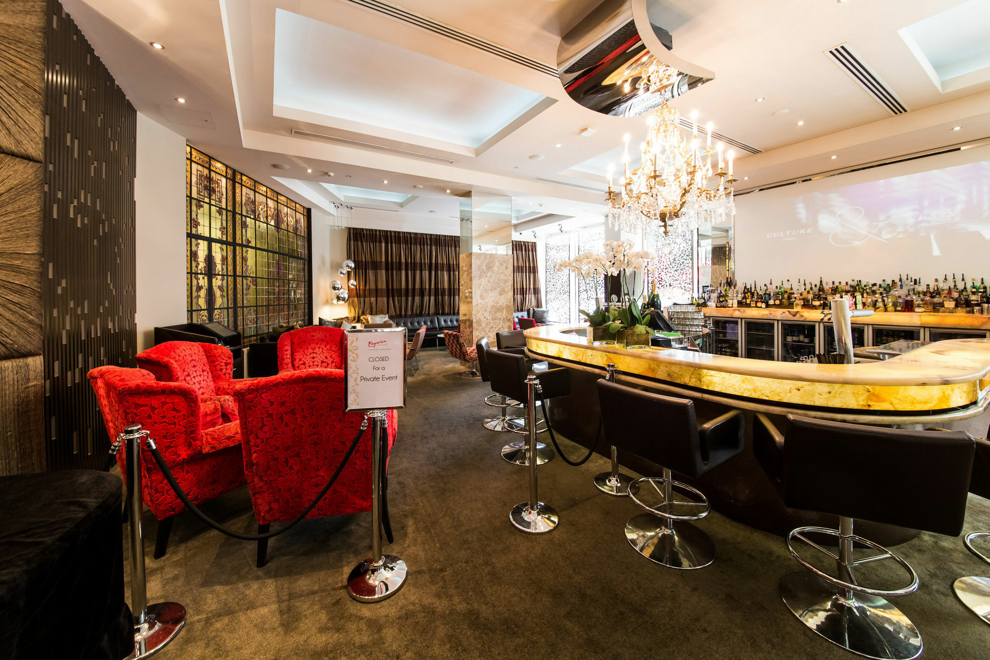 Ovolo The Valley Брисбен Экстерьер фото The bar at the Mandarin Oriental, London