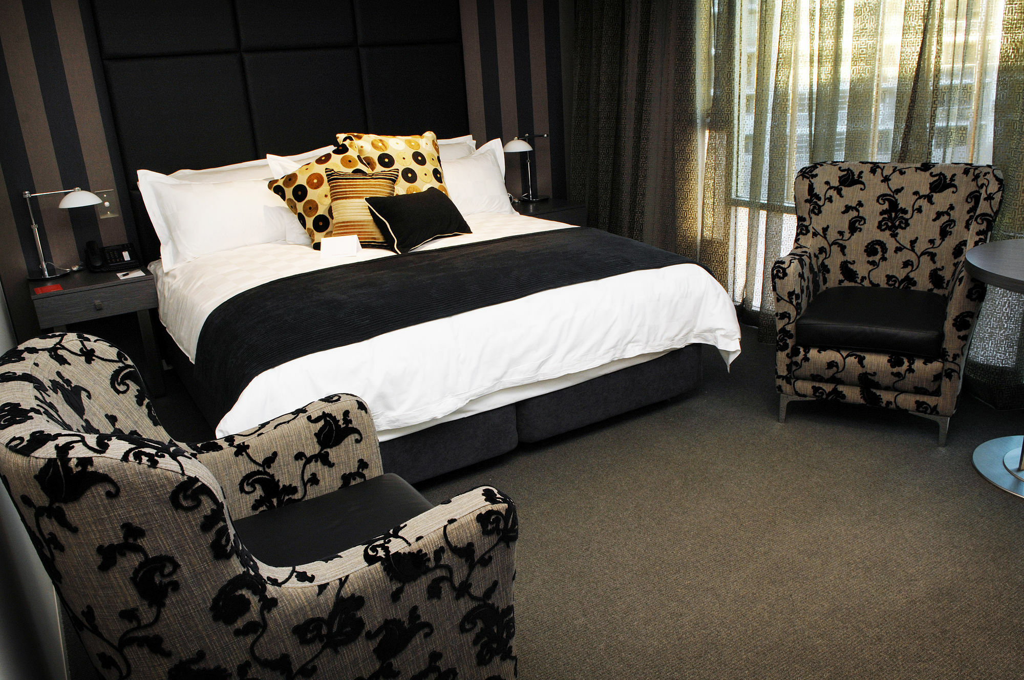 Ovolo The Valley Брисбен Экстерьер фото A room at the hotel