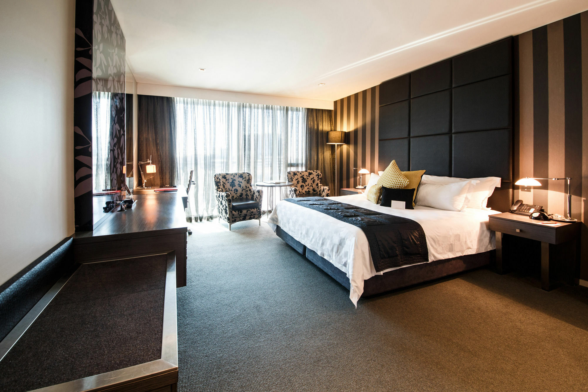 Ovolo The Valley Брисбен Экстерьер фото Deluxe Room